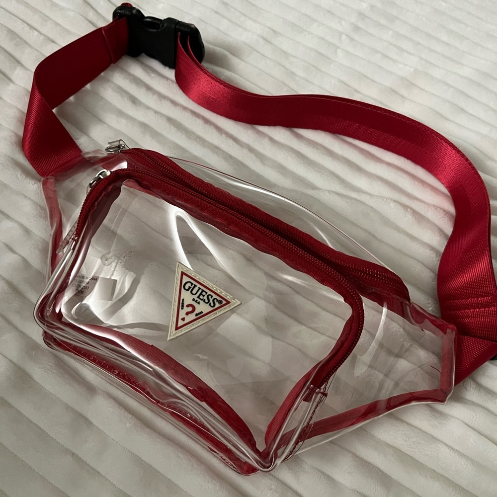 GUESS Belt Bag